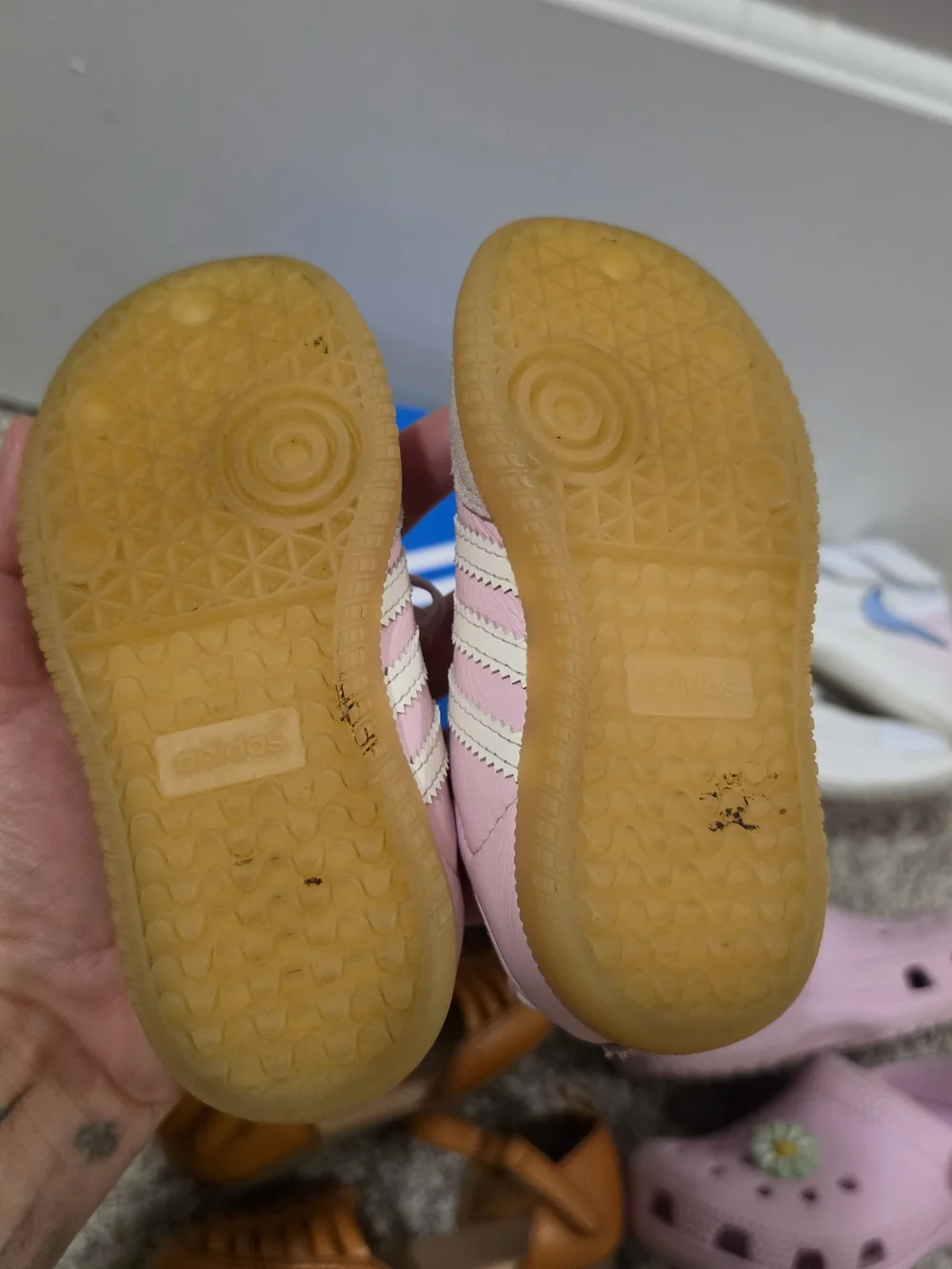 Toddler 7C Sneakers - Samba OG Crocs Nikes